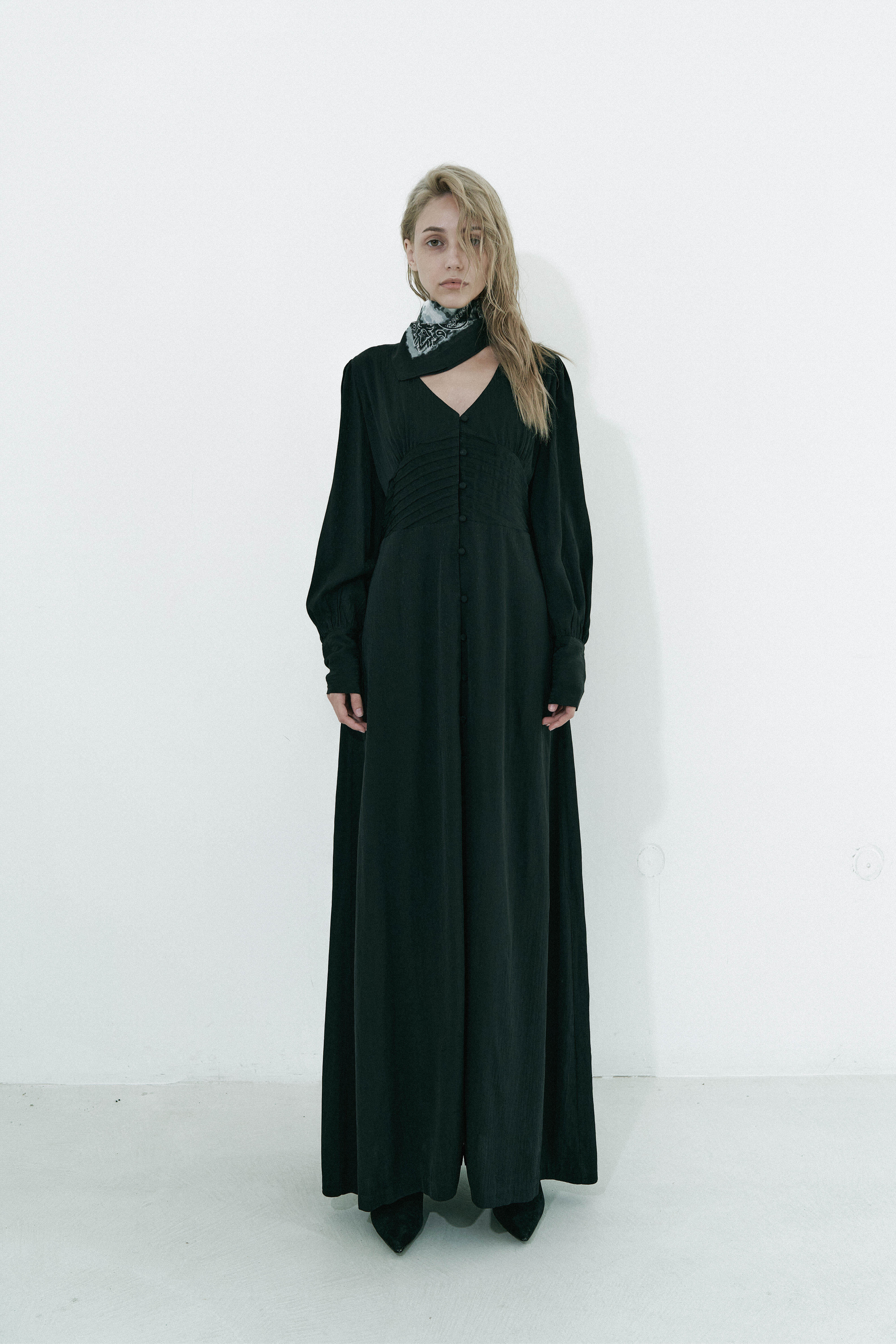 Silk maxi dress / Black